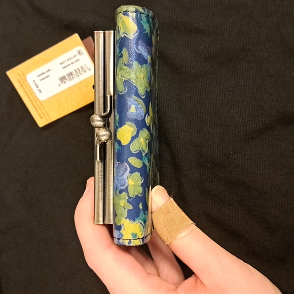 NWT Patricia Nash "Denim Blues" Reiti Wallet - Picture 10 of 16